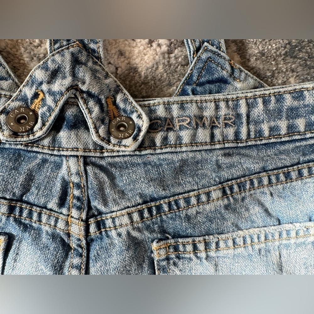 2 in 1 Convertible Removable Overall Shortall
Carmar Denim Short Distressed - Picture 8 of 9